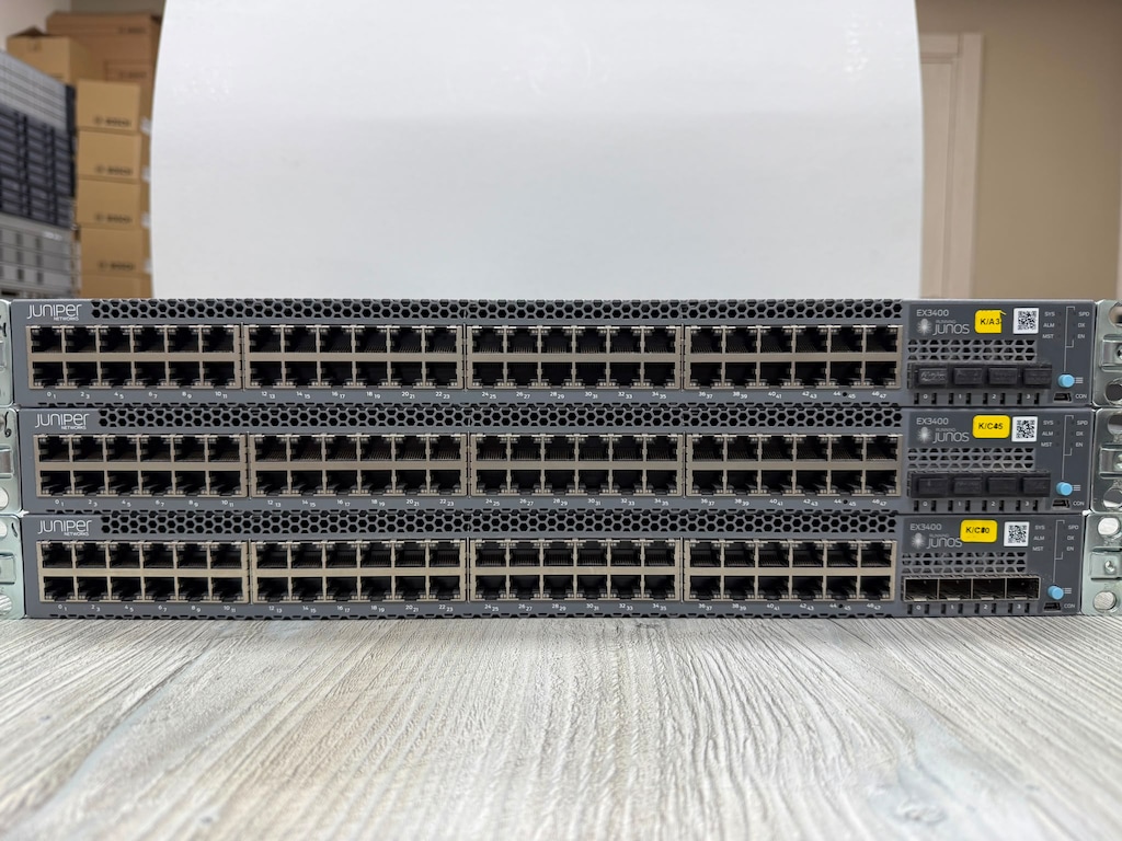 Juniper Networks EX3400 Serisi Kurumsal Ağ Anahtarı (Switch) - 3