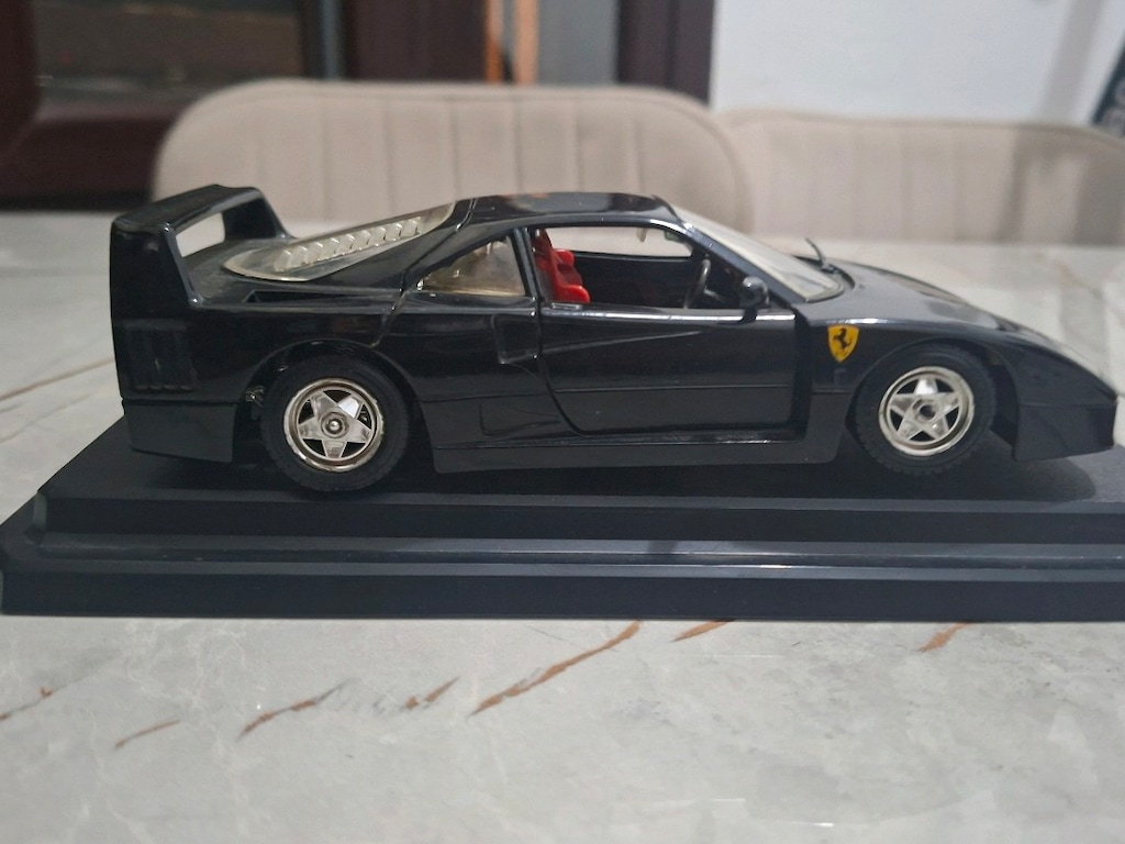 BURAGO FERRARİ F40 SİYAH (1987 MODEL) - 3