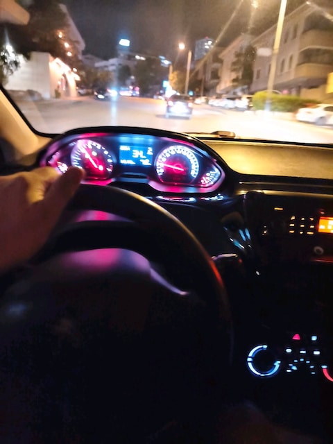 DÜŞÜK KM PEUGEOT 208 1.2 VTİ OTOMATİK VİTES YOKUŞ KALKIŞ DESTEKLİ - 6