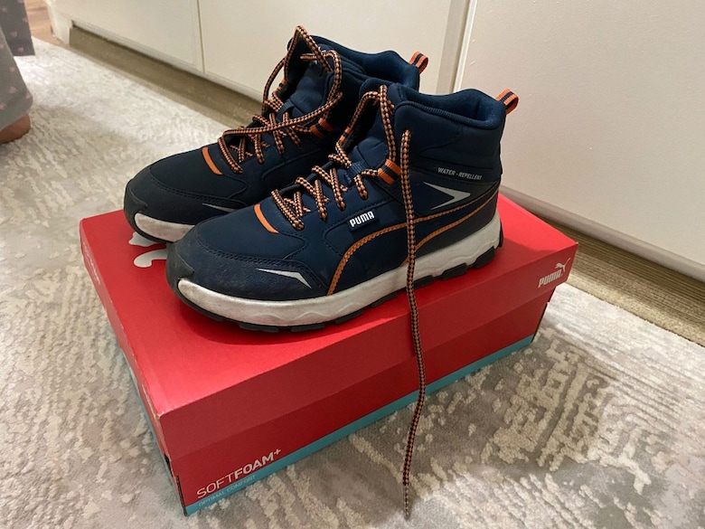 Orijinal puma marka, Lacivert-turuncu renk detaylı kışlık bot/ayakkabı — görsel 2/3