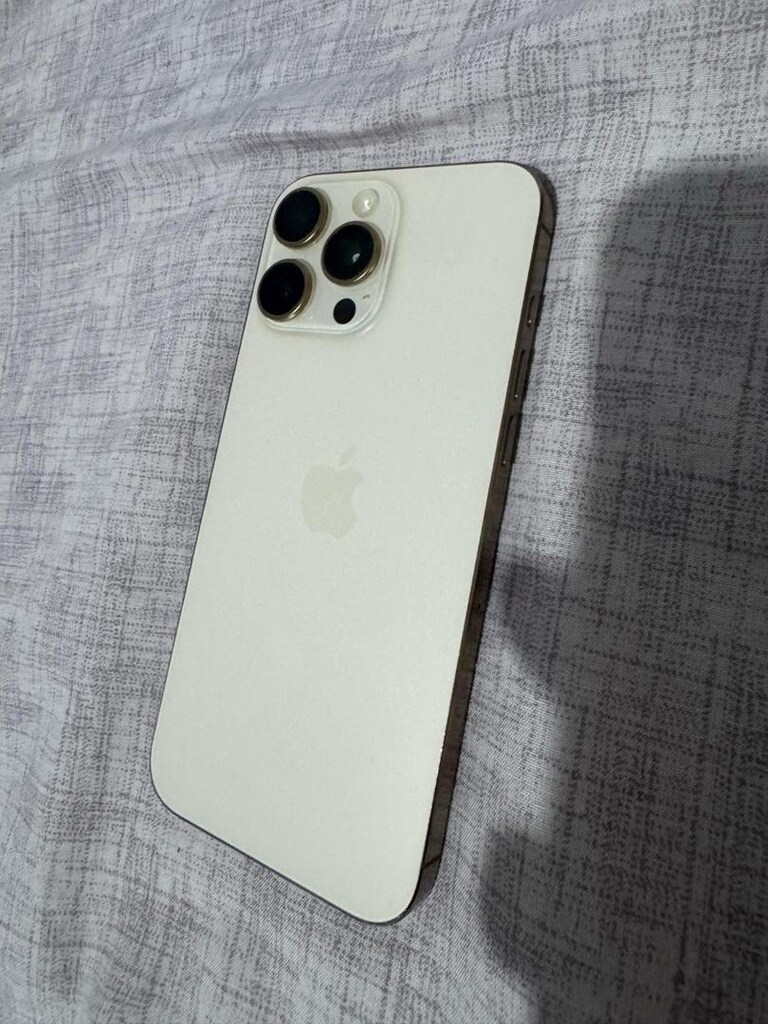 iPhone 16 pro max - 5