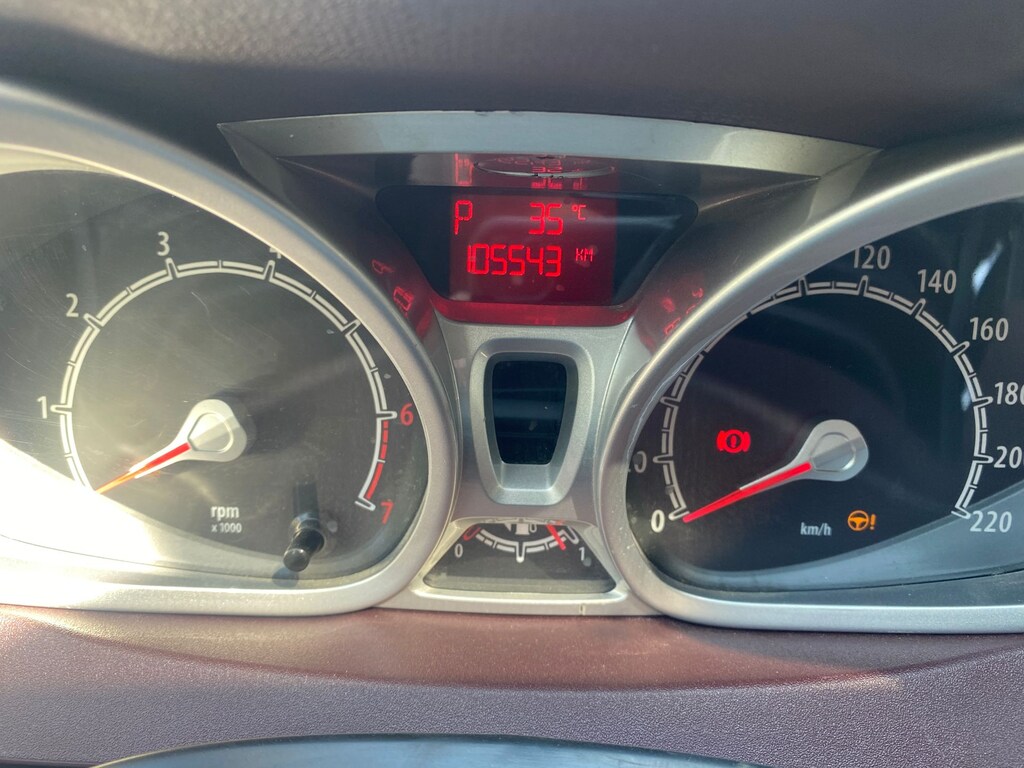 SAHİBİNDEN 2011 FORD FİESTA 1.4 TİTANİUM X OTOMATİK BENZİNLİ - 10