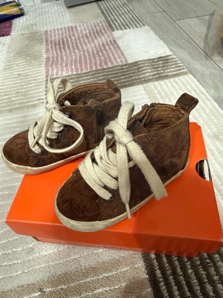 zara kids süet bot 21numara - 2