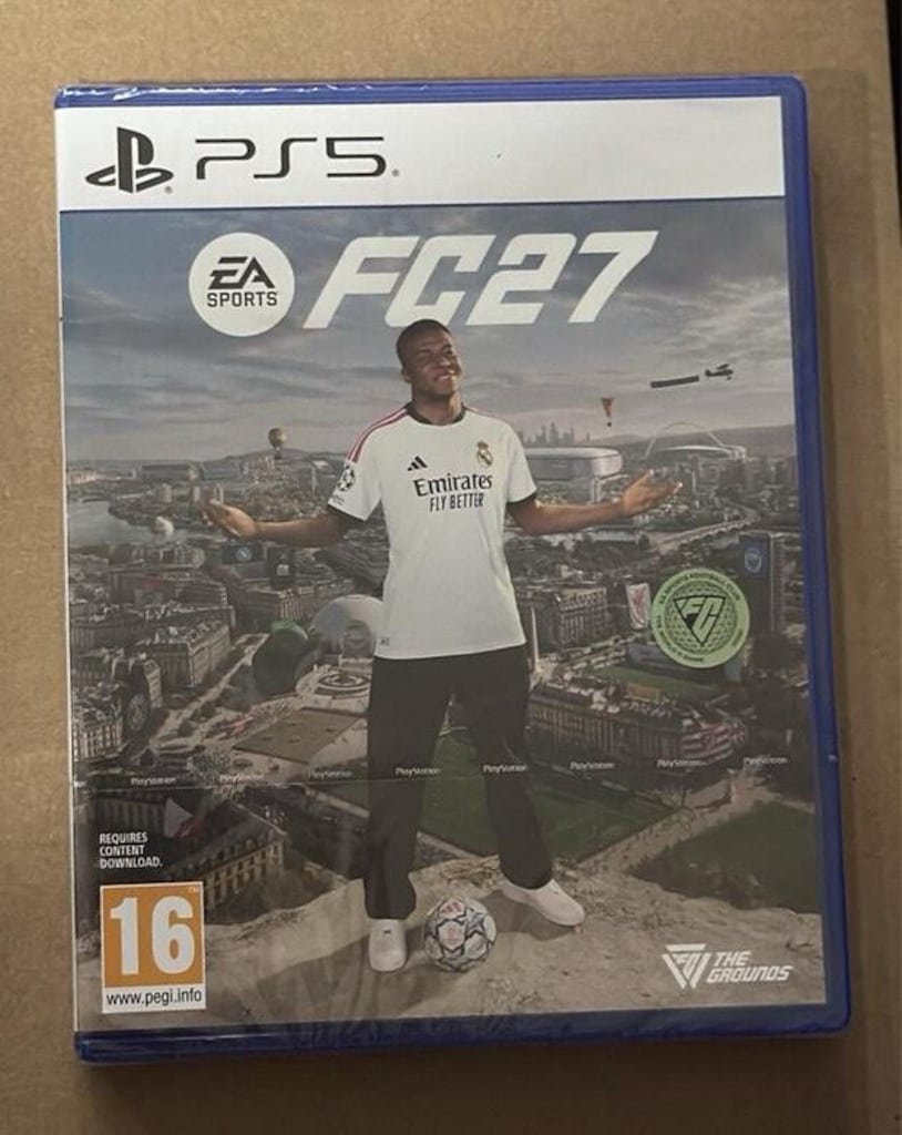 PS5 CD VERSİYON 1 TB FC27+2.KOL+ŞARJ İSTASYONU - 3