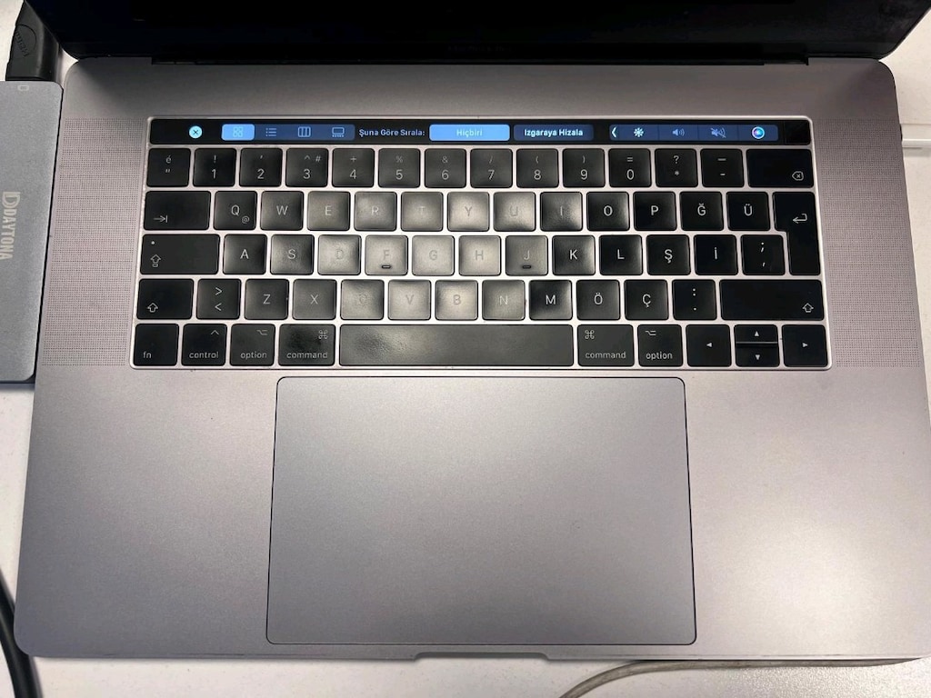 macbook pro 2016 i7 6700hq a1707 2gb ekran kartli laptop - 3