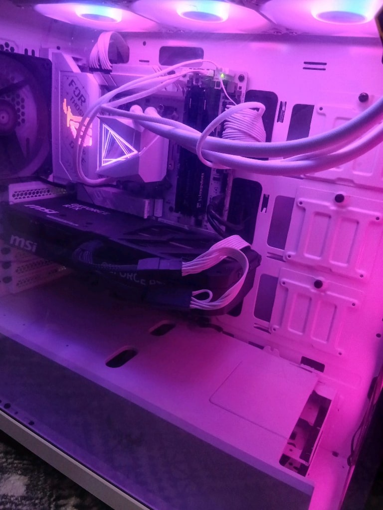 RYZEN 9 9950X3D ASUS ROG STRİX BİLGİSAYAR KASA MSİ RTX 5070 Tİ 32GB - 2