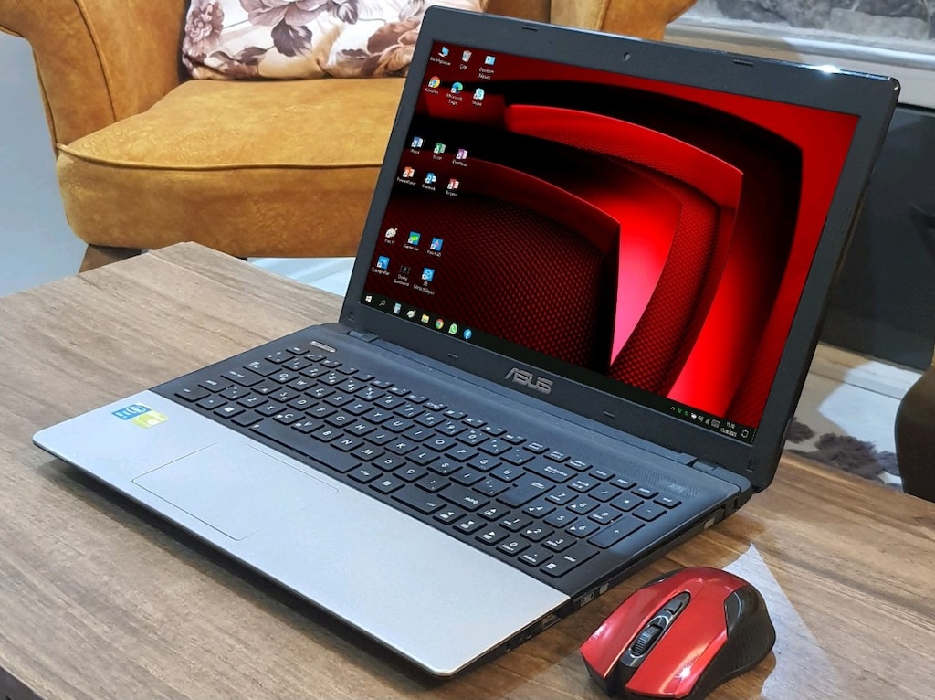 Tertemiz Metal Hızlı Asus i5 - Yeni PiL - 8gb RAM - SSD TurboDisk'li - 3