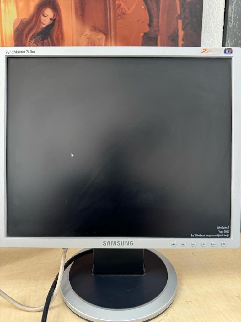 Samsung SyncMaster 740BF 17 inç Kare LCD Monitör (Sorunsuz Çalışır) - 4