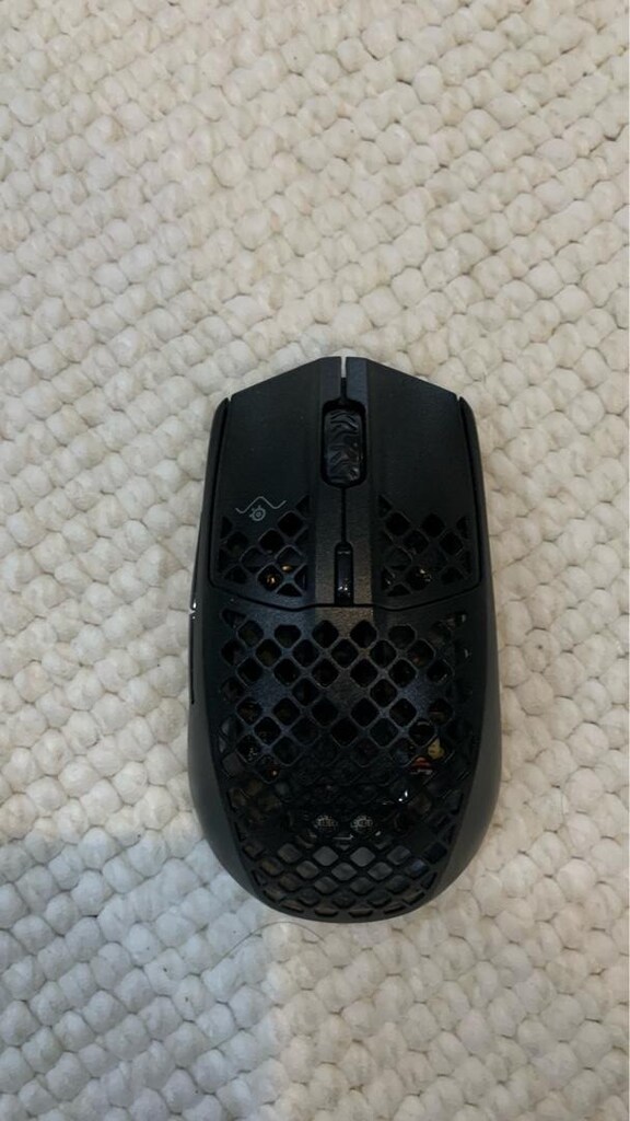 Steelseries aerox 3 wireless - 2