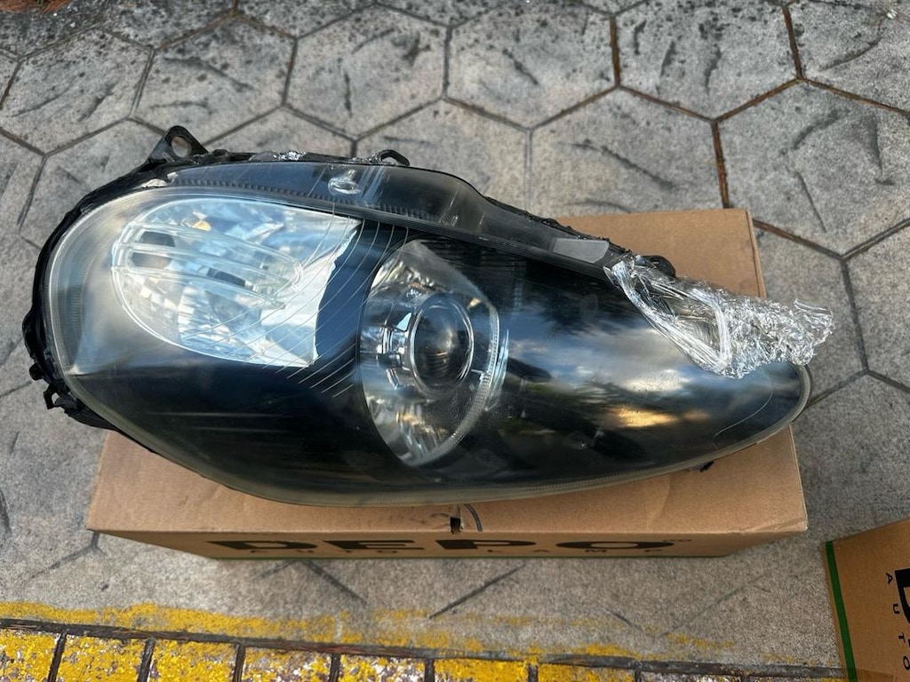 2006 MODEL GRANDE PUNTO ORJİNAL ÇIKMA ÖN FAR SATILIK! - 5