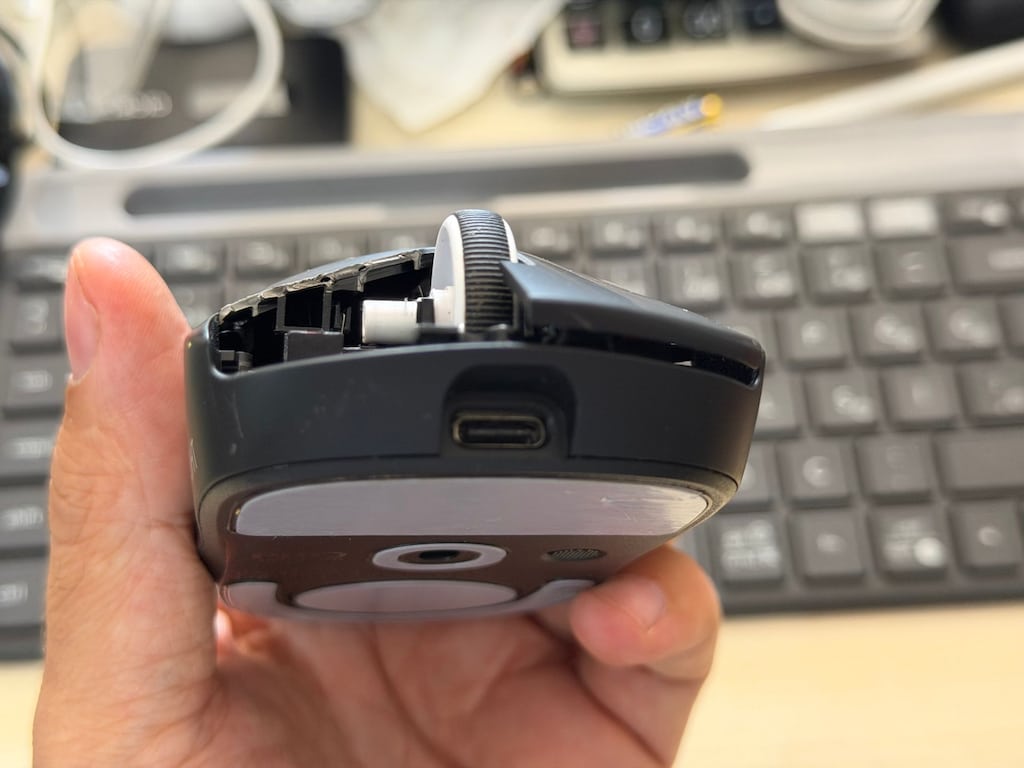 Logitech G PRO X Superlight 2 Gaming Mouse (Arızalı Parça Niyet) - 11