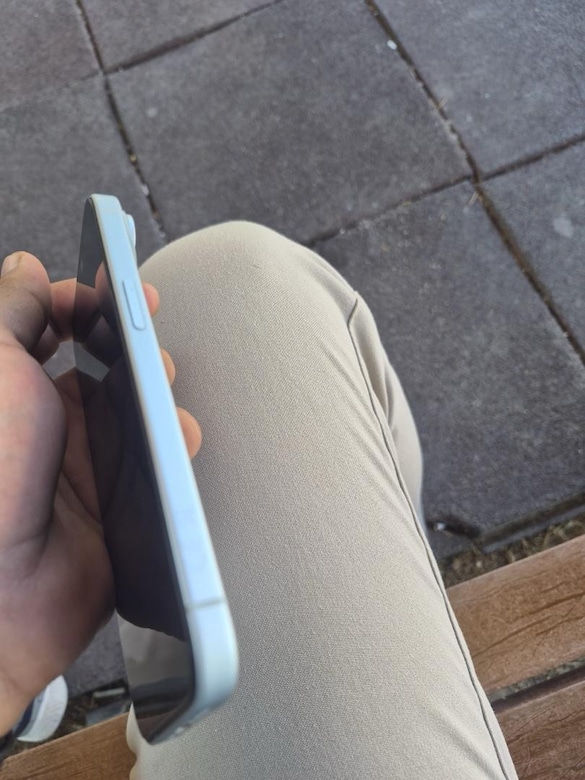 iPhone 15 tertemiz ilk günkü gibi - 3