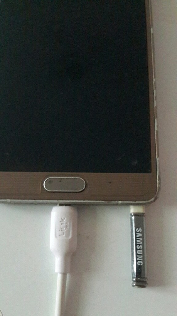 Patron telefonu Samsung Galaxy not 4 32gb seri ekran kırıldı bilginize - 4