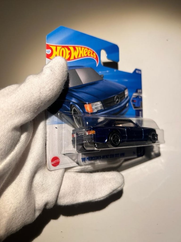 Hot Wheels Mercedes 560 SEC AMG - 4