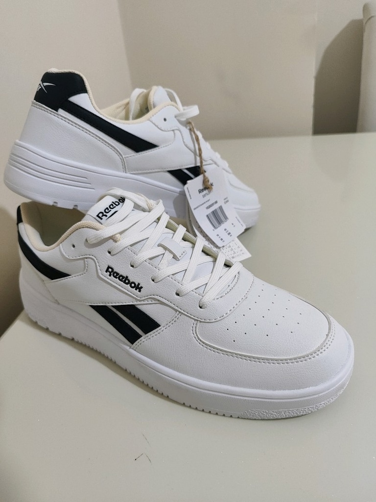 sıfır Reebok beyaz ayakkabı