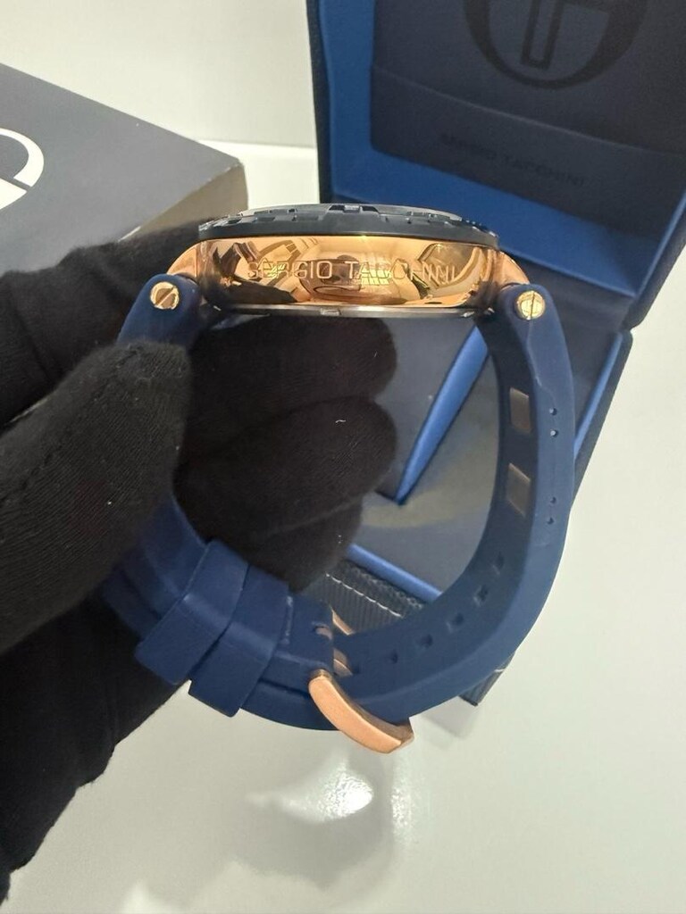 sergio tacchini saat - 8