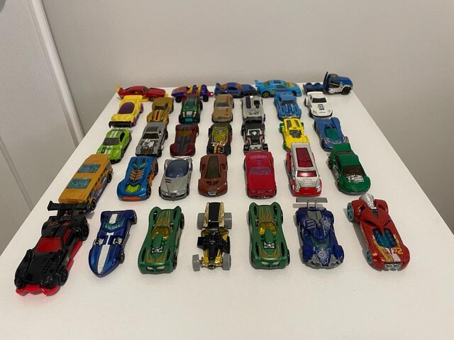 Hot Wheels Oyuncak Araba 33 adet