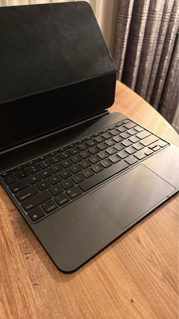 APPLE İPAD MAGİC KEYBOARD - 2