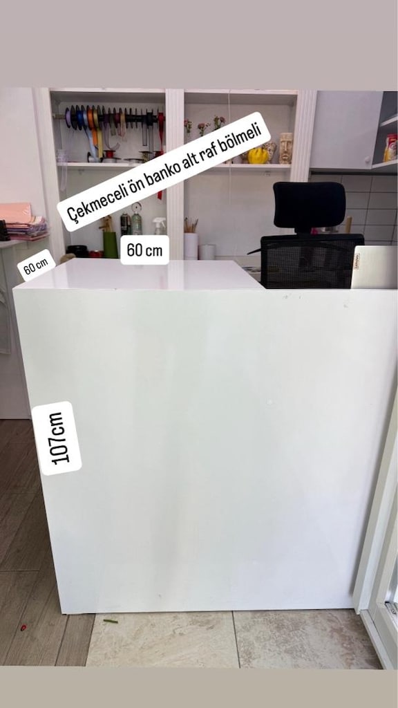 Çiçekçi rafları ön banko - 3