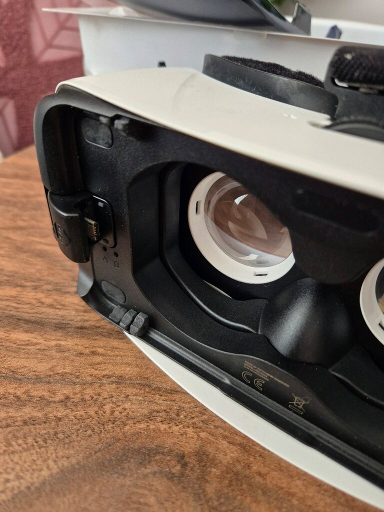 Samsung VR sanal gerçeklik gözlüğü BEYAZ - 9
