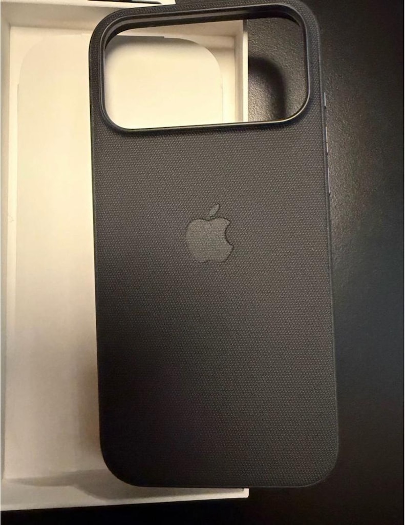 Apple Iphone Pro Max 18 Kılıfı MagSafe Tech Dokuma - 3