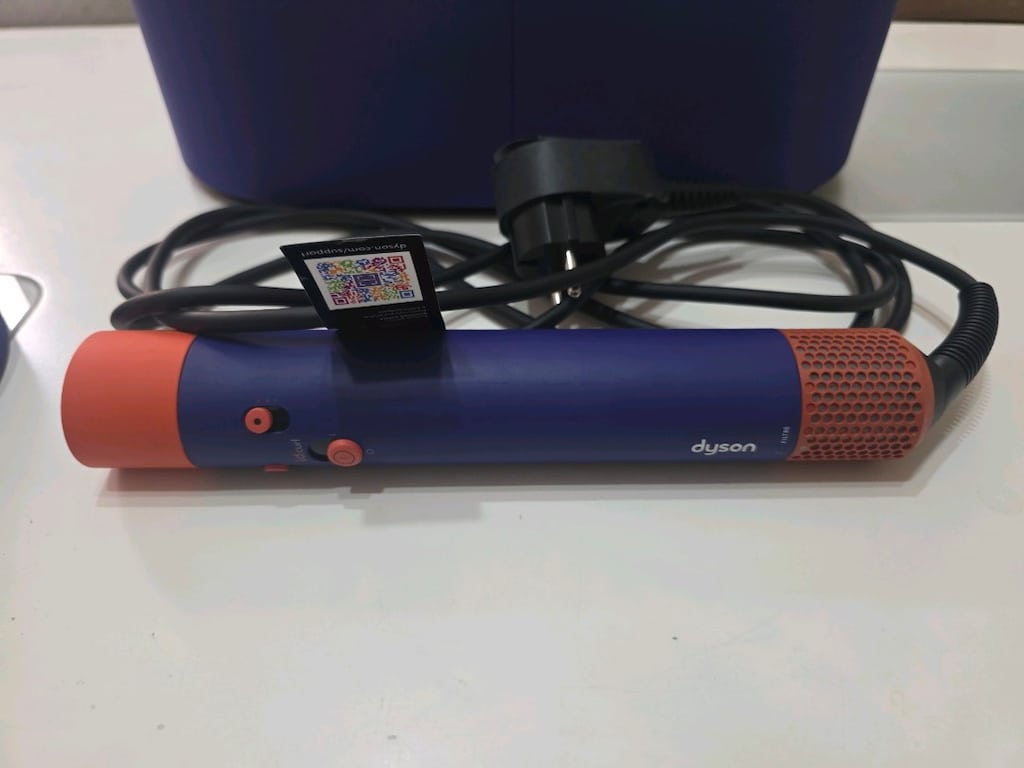 Dyson AirWrap - 8