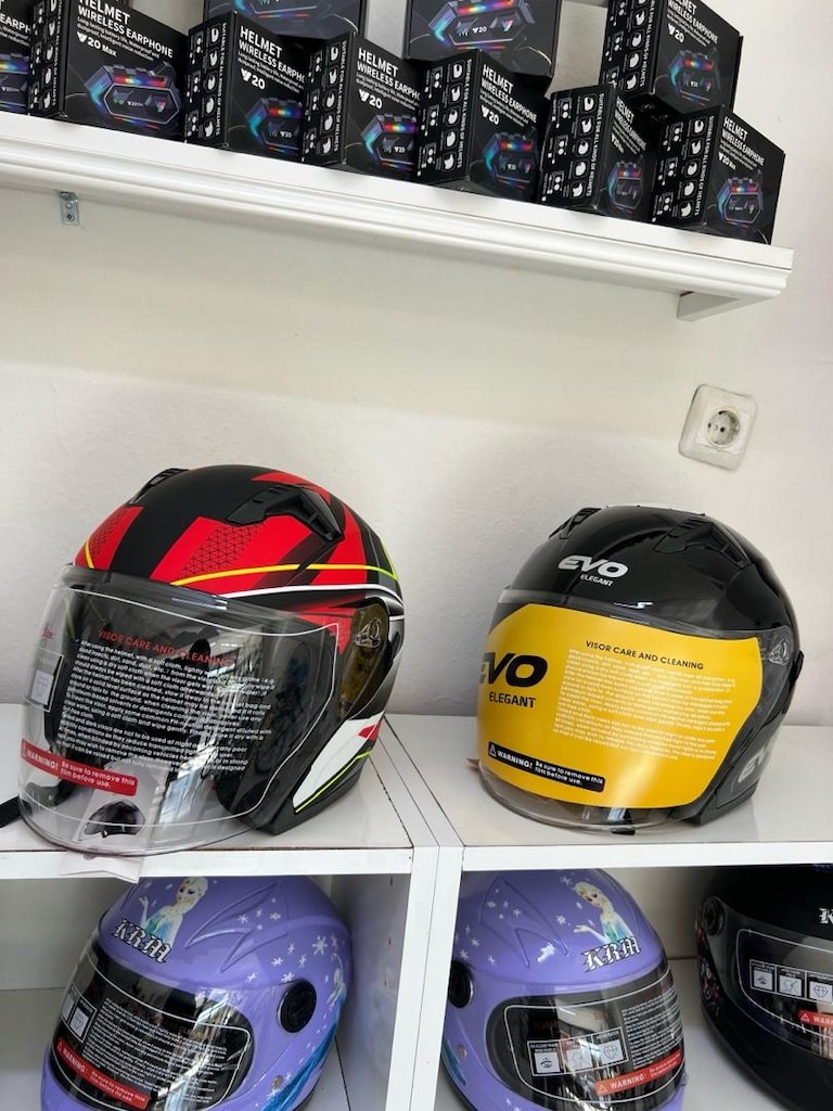yarım kask Güneş vizörlü - 4