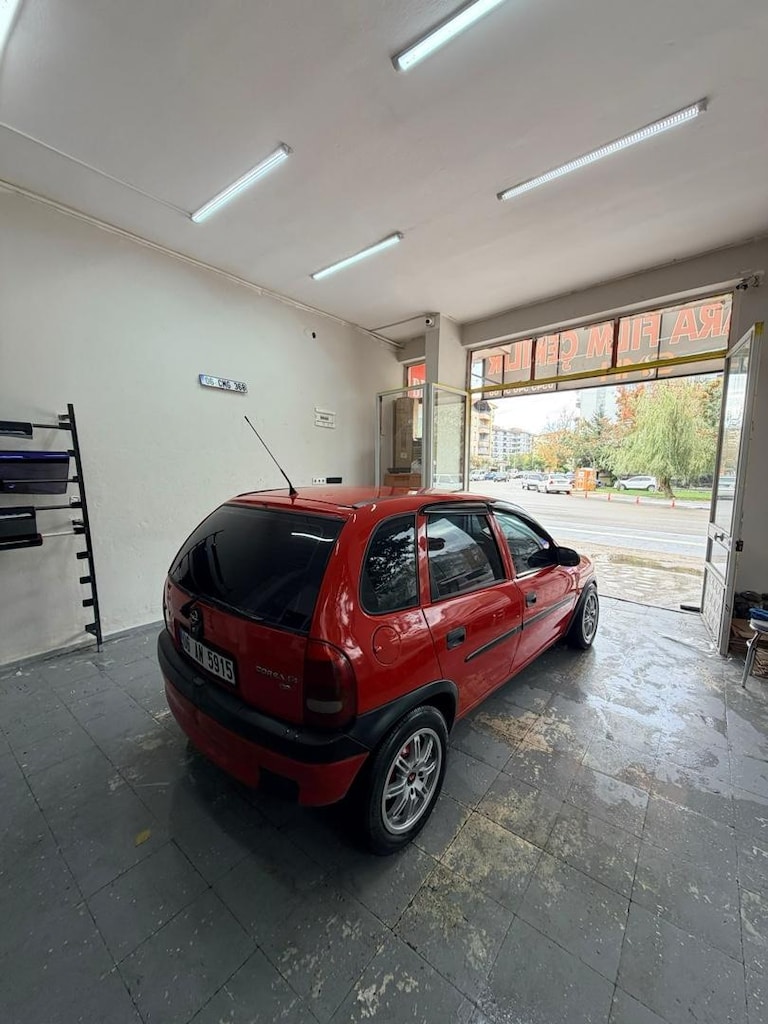 98 Opel corsa - 6