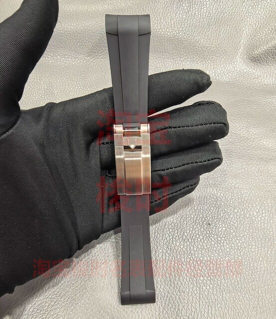 Tudor Black bay 58 79030 Tfit tokalı Siyah Silikon Kordon