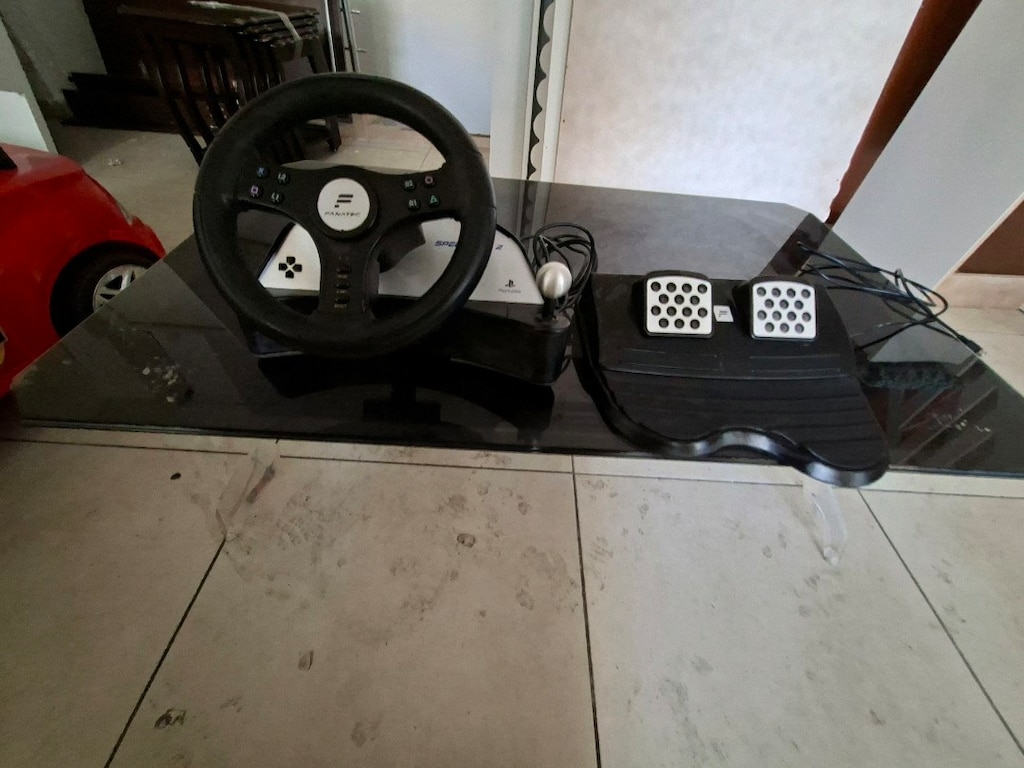 FANATEC OYUN DİREKSİYON PEDAL SETİ - 4