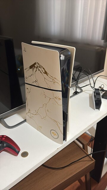 PS5 Ghost version 1 TB Sıfır 1 Aylık Sıfır neyse odur