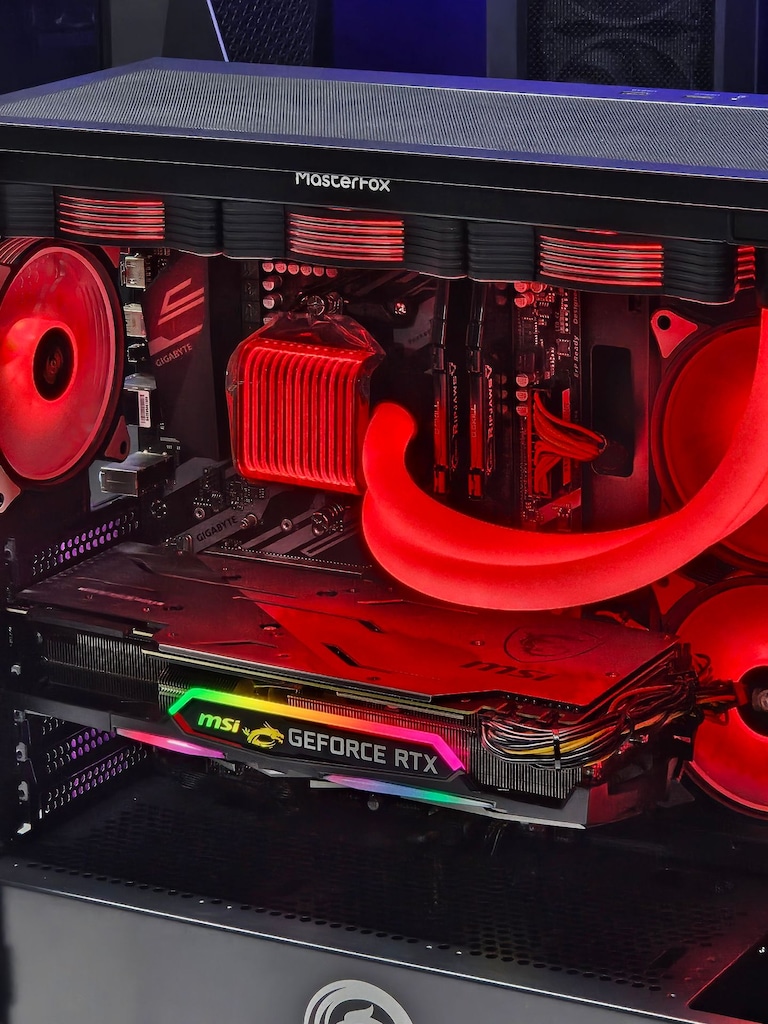 Ryzen 9 3900X - RTX 5060 8GB - 16GB RAM -1TB M.2 SSD - 7