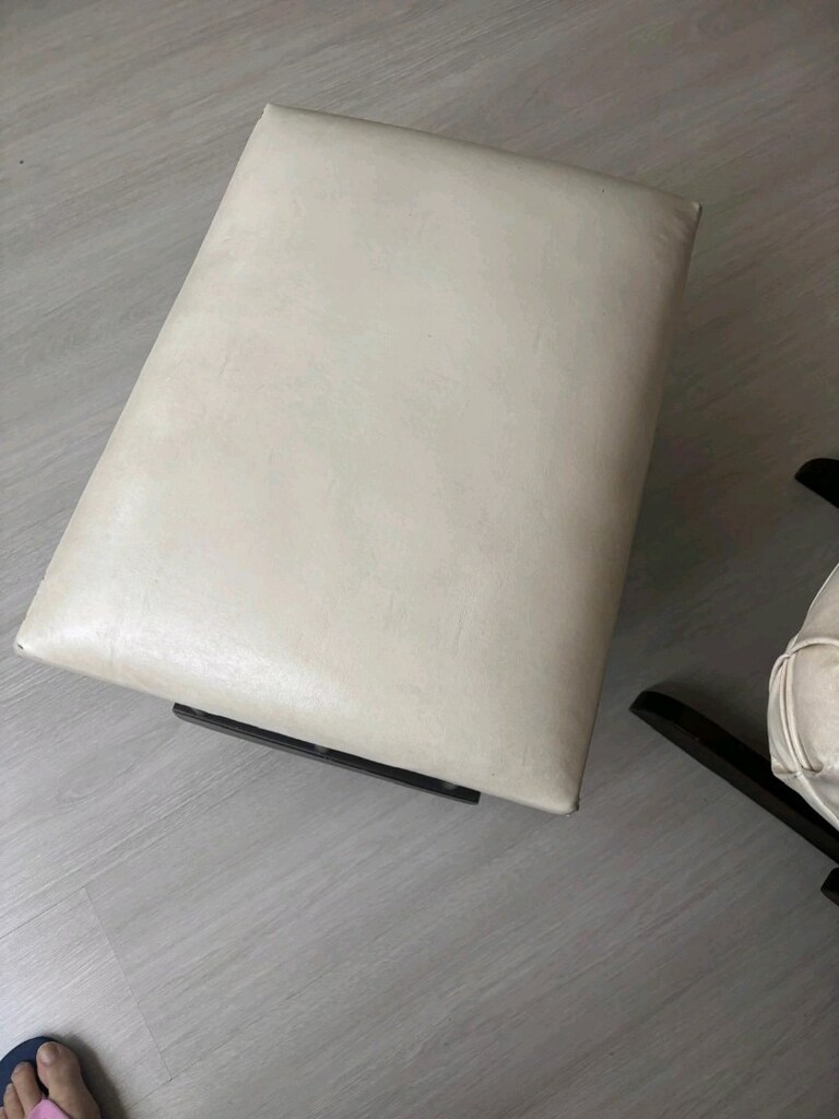 Ayaklıklı Ceviz Sallanan Sandalye - 3