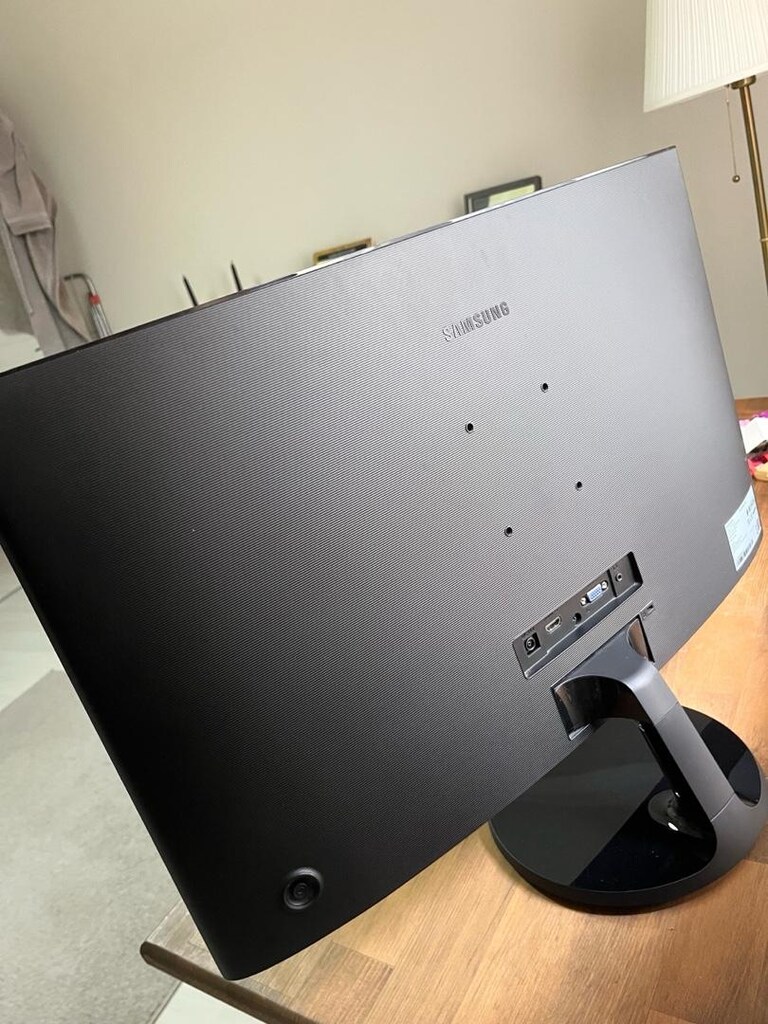 Samsung Essential LS27C362EAUXUF 27" 4 ms Full HD Curved 75 Hz Monitör - 4