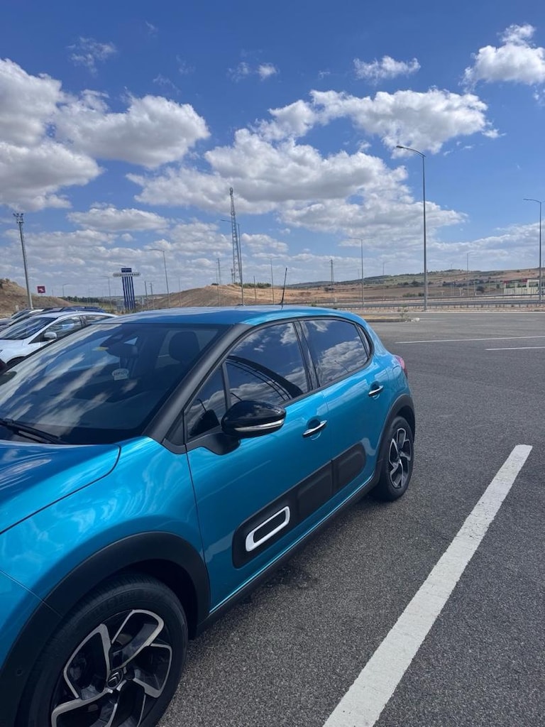 SAHIBINDEN HATASIZ DÜŞÜK KM 2022 C3 OTOMATİK - 2