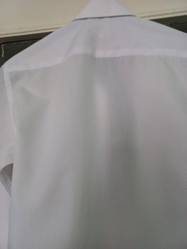 15 yaş yeni ayarında beysz gömlek aynısından iki tane var - 4