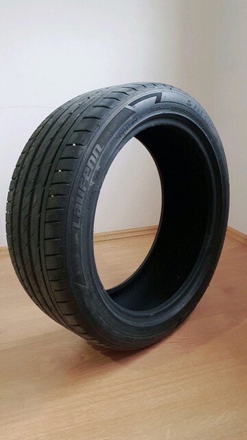 Yaz lastiği 215 45 17r