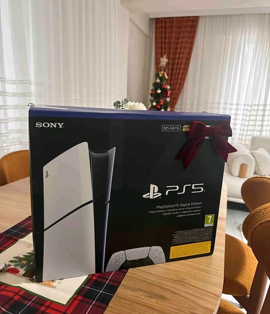 PS5 Slim 825 GB 2 Kol Şarj İstasyonu - 2
