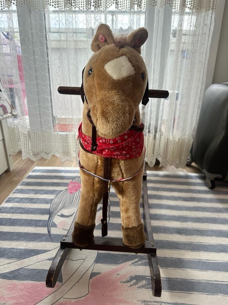 Sesli sallanan Peluş At - 2