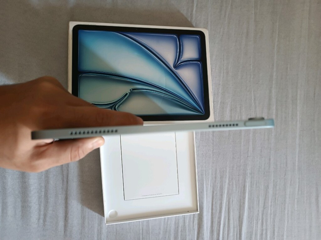 İPad Air M3 128gb - 6
