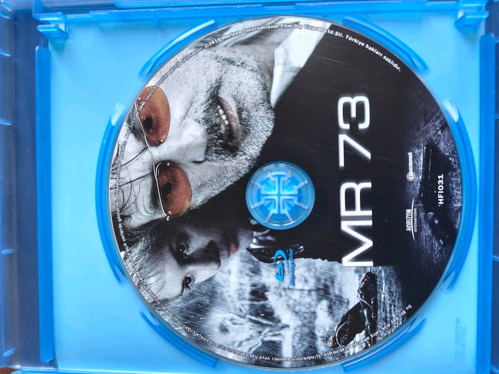 MR 73 Blu ray film - 4