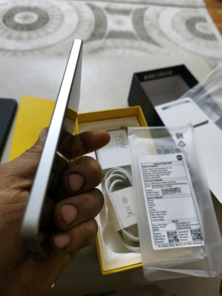 Poco F6 - 4