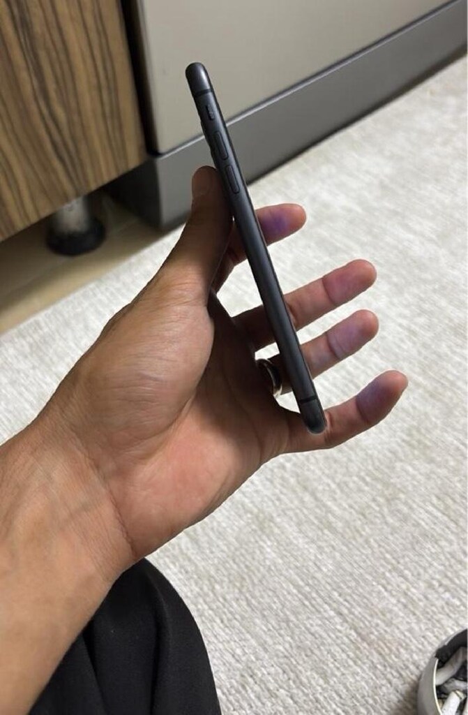 iPhone 11 64 GB - 5