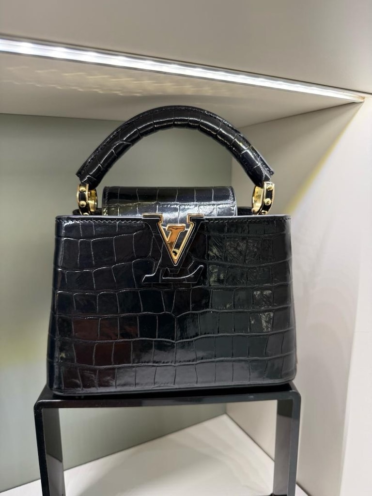Louis Vuitton Capucines Mini Siyah Çanta - 4