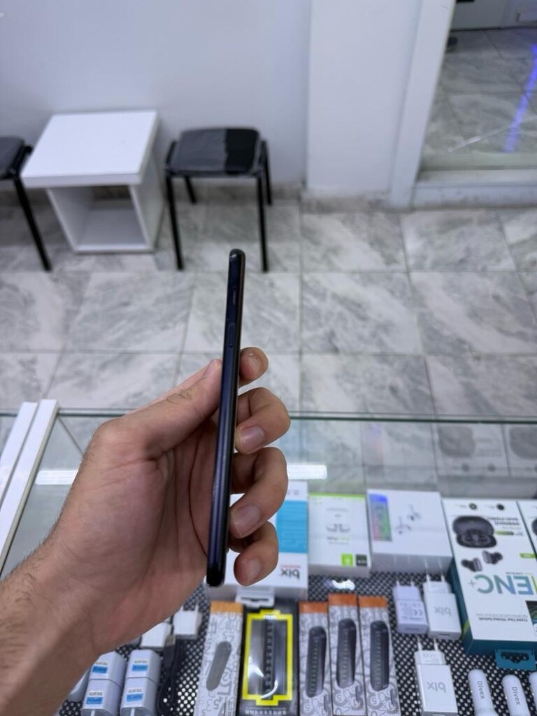 Samsung C8 - 3