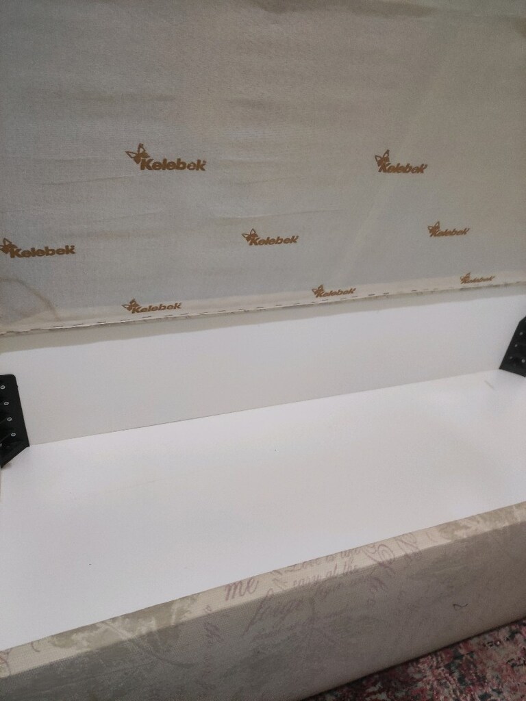 Kelebek mobilya puf - 15