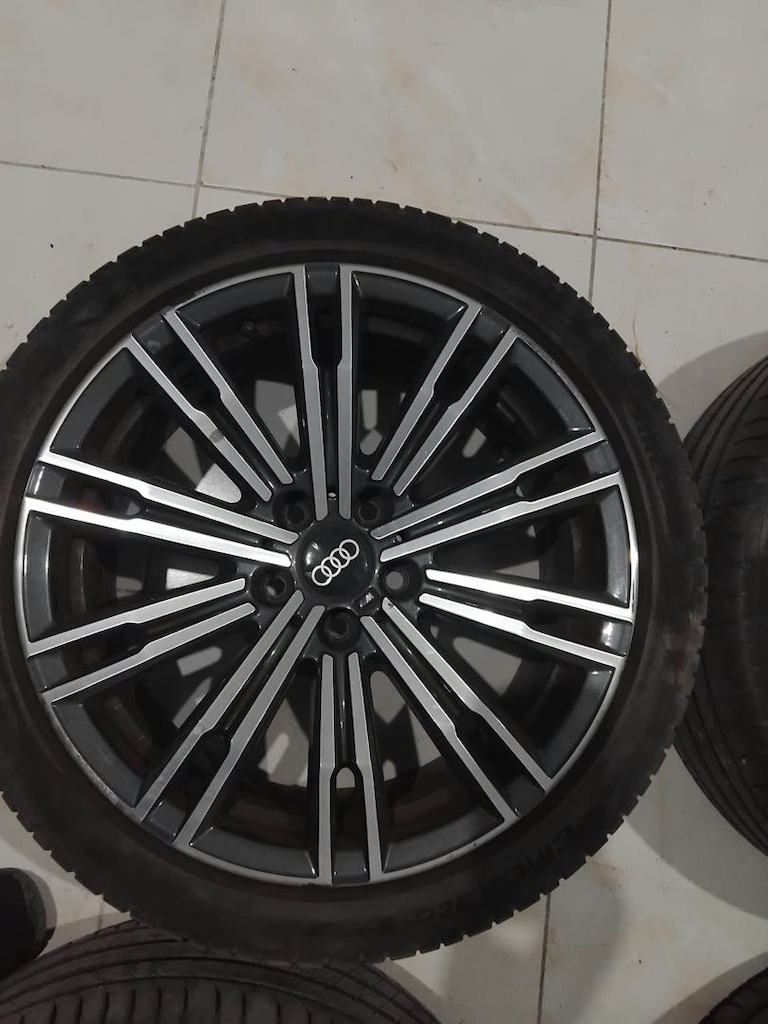 BMW M JANT 225/40/18 - 4