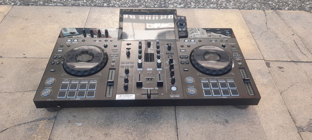 PIONEER X DJ RX 3 DJ CONTROLLER ALL IN ONE - 145.000 TL - 15