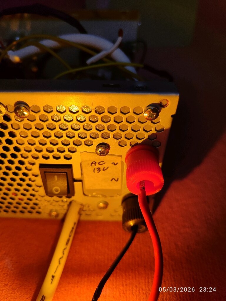 ayarlı0.8 13.5 volt Mak 4 amper göstergeli adaptör 1000tl - 9