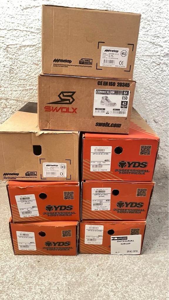 yds iş ayak kabısı açık lamada yazıyor herşey - 7